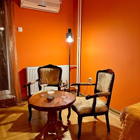 Urban Nest - Orange Lägenhet Belgrad Exteriör bild