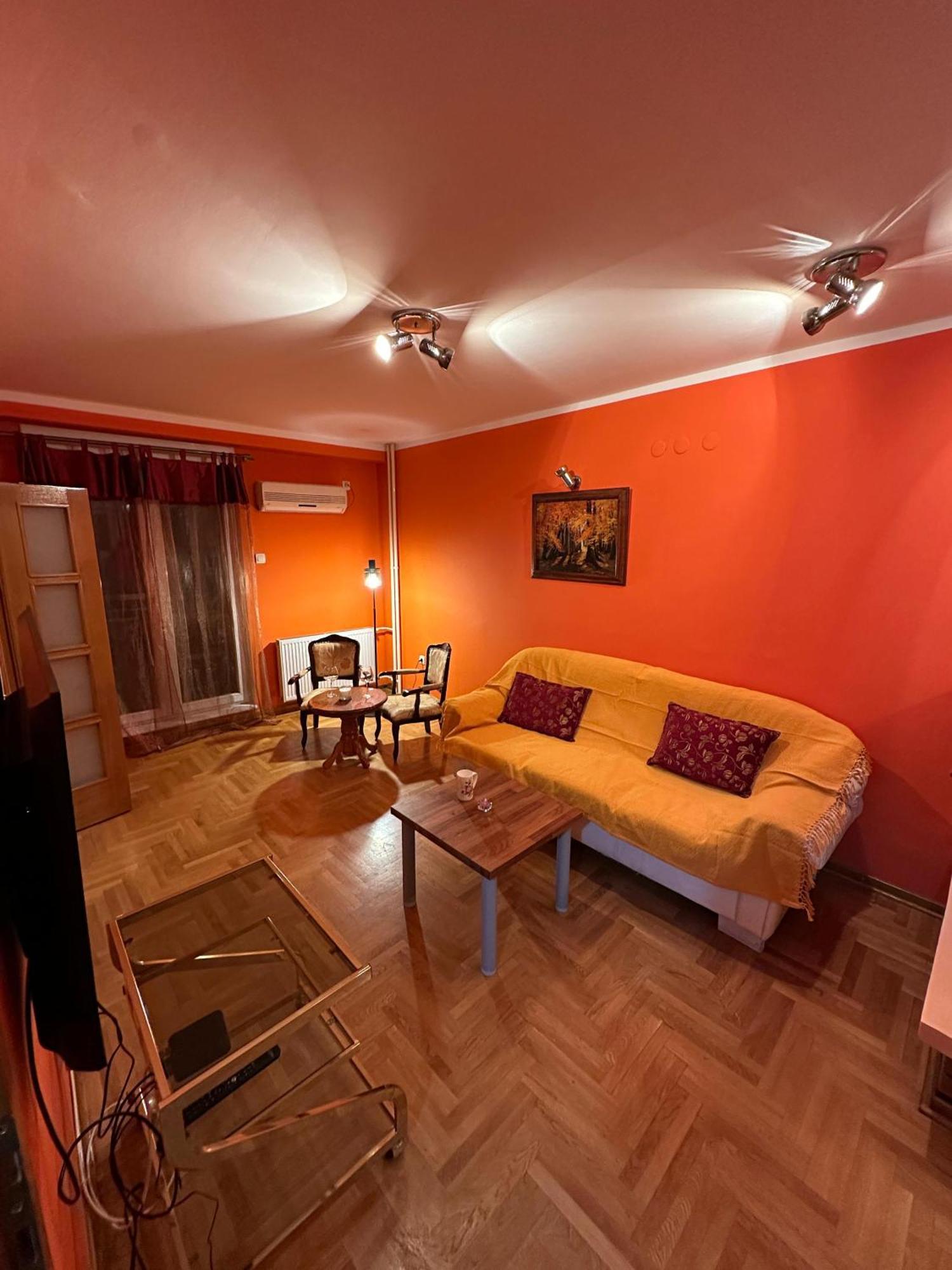Appartamento Urban Nest - Orange Belgrado