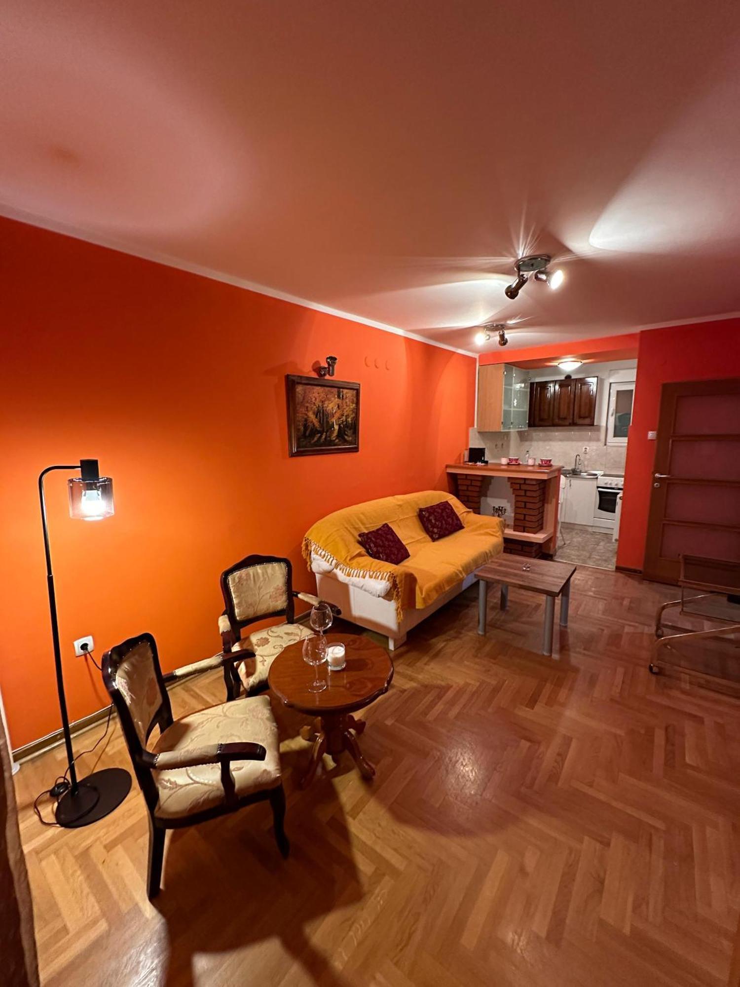 Urban Nest - Orange